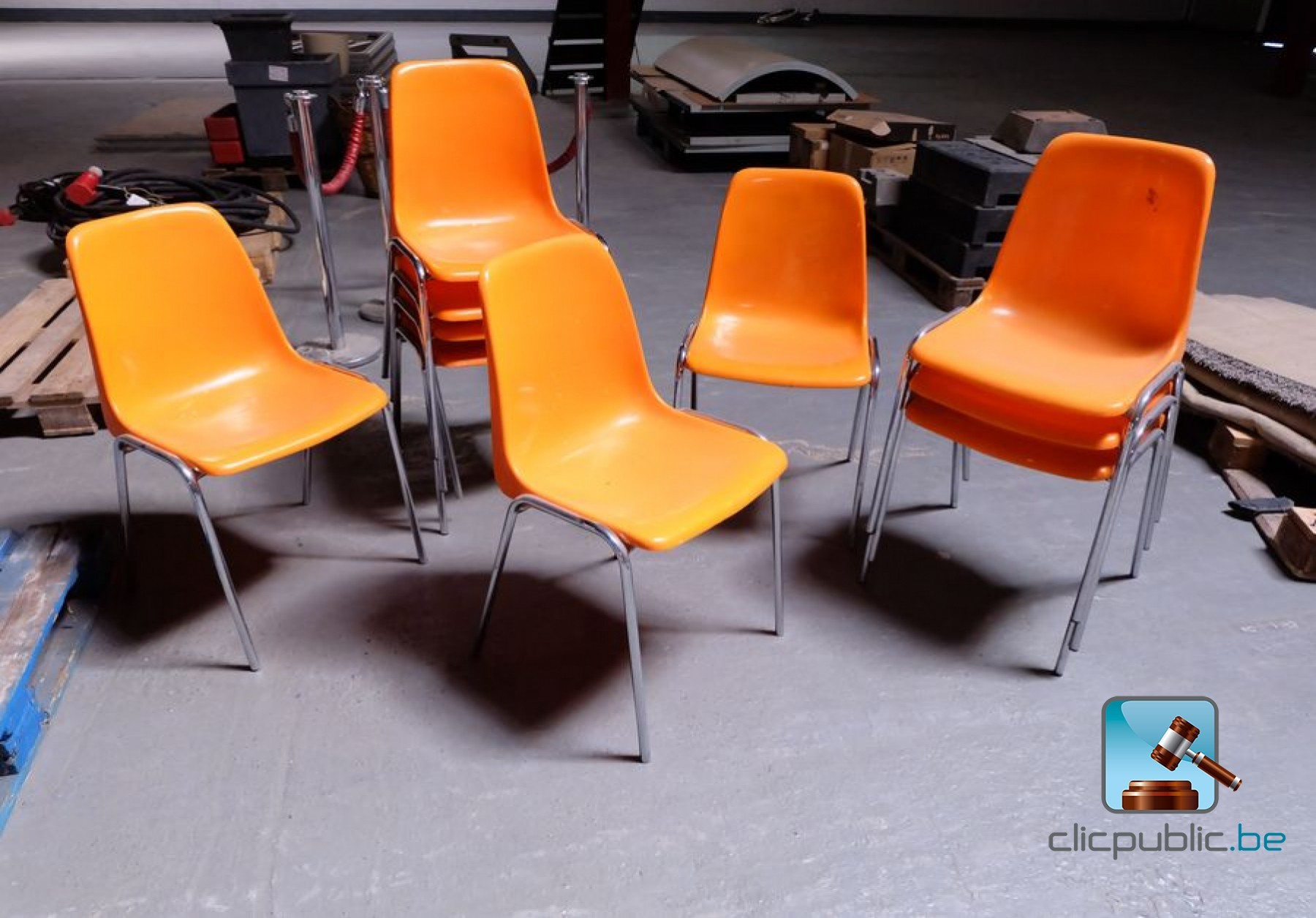 Lot de chaises  Clicpublic.be, les ventes publiques en 1 clic.